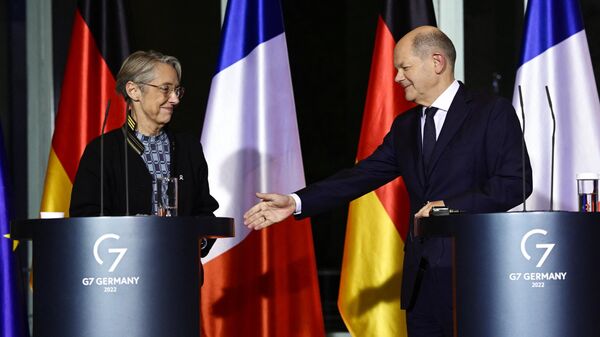  Olaf Scholz - Elisabeth Borne - Sputnik Türkiye