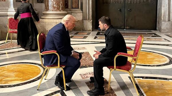 ABD Başkanı Trump ve Zelenskiy - Sputnik Türkiye