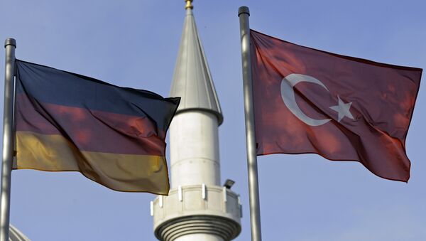 Almanya- Türkiye- Bayrak- Cami - Sputnik Türkiye