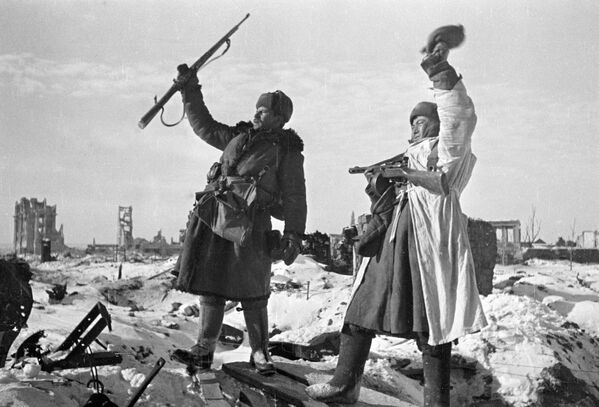 Stalingrad Zaferinin 75. yıldönümü Stalingrad Zaferinin 75. yıldönümü - Sputnik Türkiye